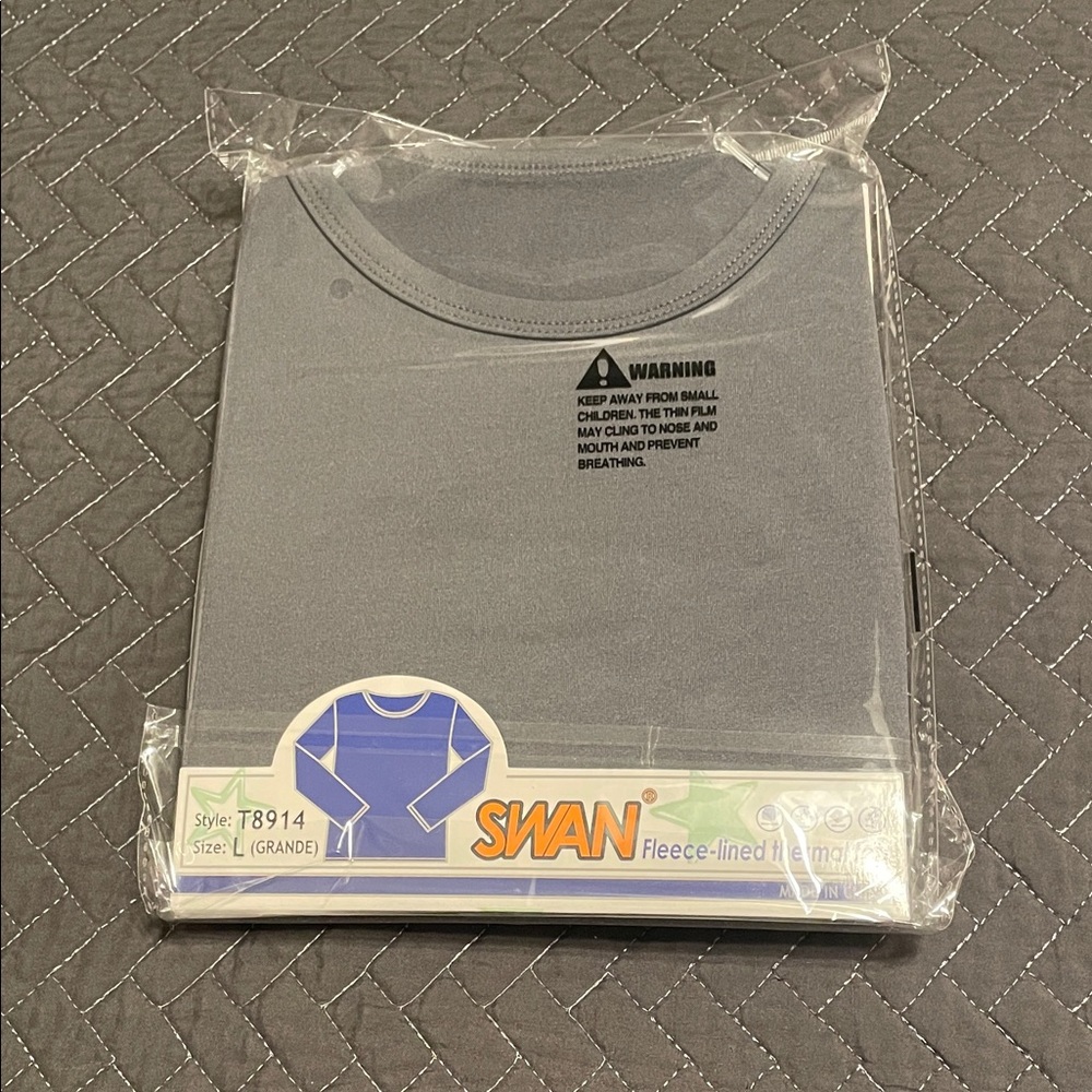 Swan Boy's Gray Fleece-Lined Thermal Top Large (New With Tags)
